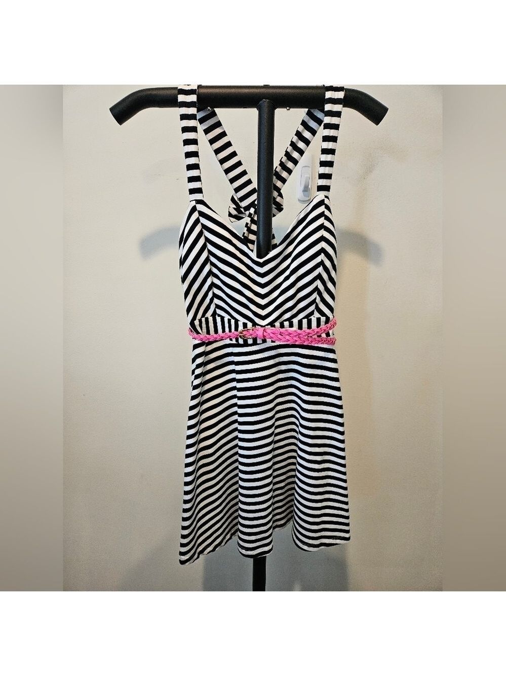 CANDIE'S NWT WOMEN'S BLACK & WHITE STRIPED FIT & FLARE DRESS PINK BELT SIZE XL